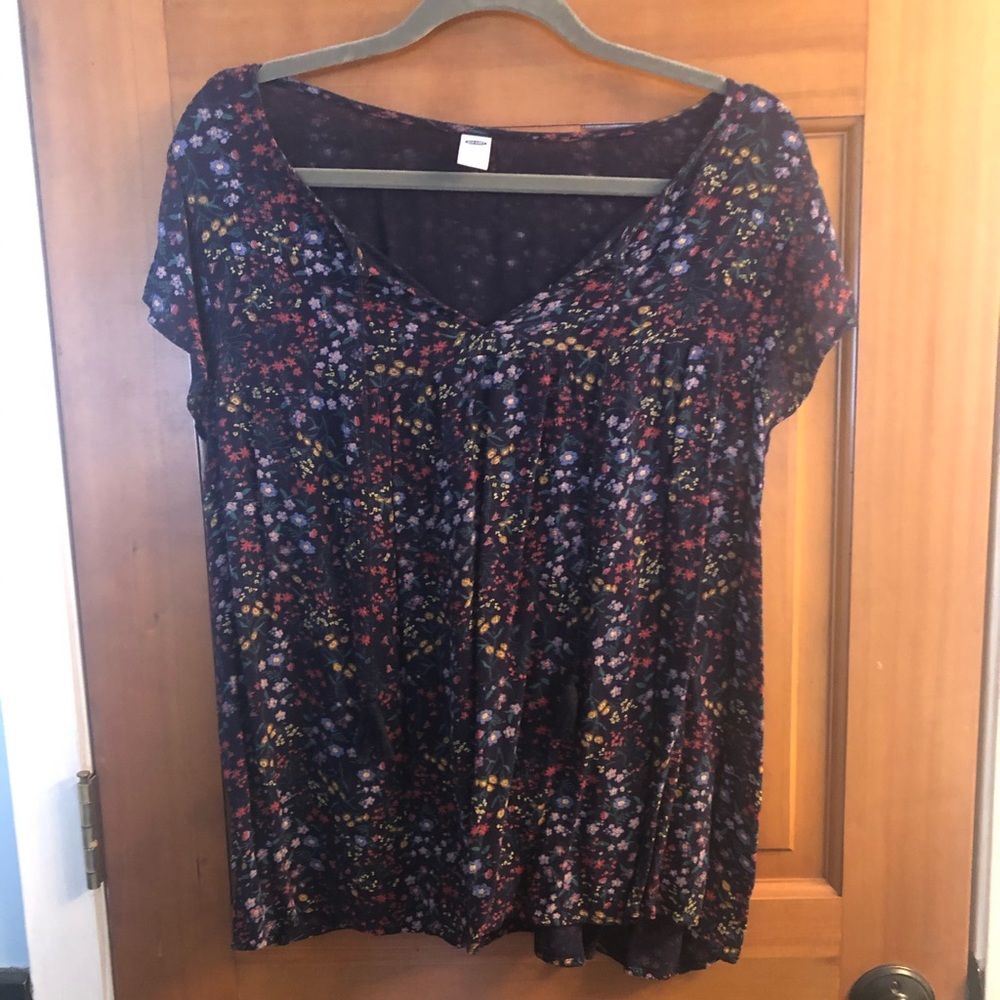 Old Navy top